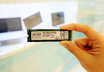 Samsung SM951_SSD 3.jpg